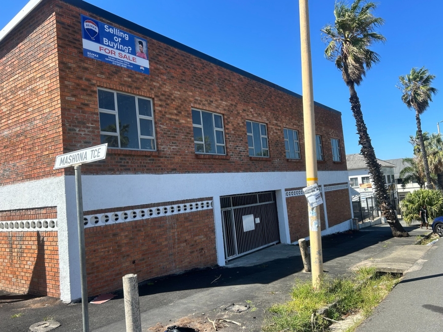 17 Bedroom Property for Sale in Quigney Eastern Cape